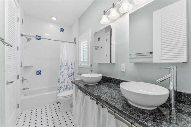 3817 W DALE AVENUE 4, Tampa, FL 33609