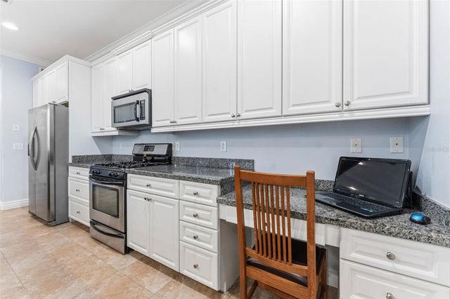 3817 W DALE AVENUE 4, Tampa, FL 33609