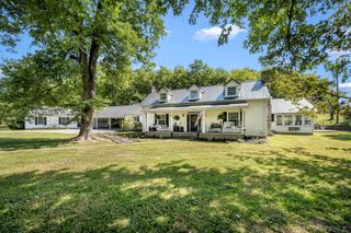 420 Beechwood Rd, Bell Buckle, TN 37020