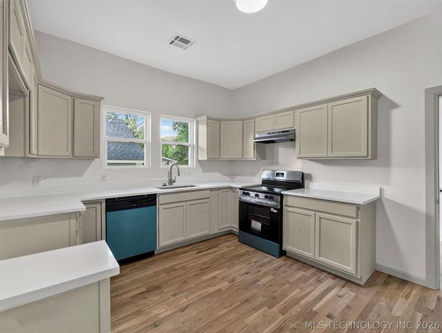 316 E 5th Street, Claremore, OK 74017