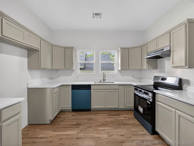 316 E 5th Street, Claremore, OK 74017