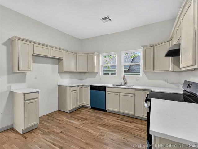 316 E 5th Street, Claremore, OK 74017