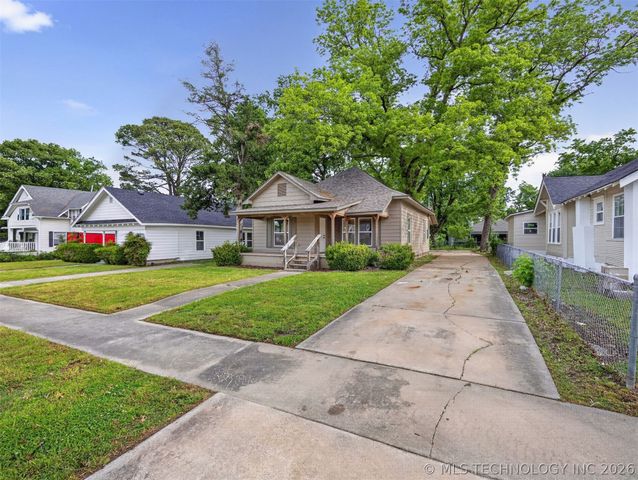 316 E 5th Street, Claremore, OK 74017