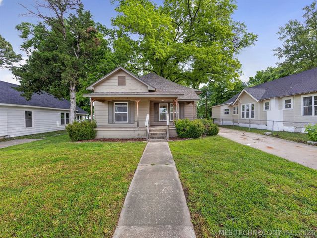 316 E 5th Street, Claremore, OK 74017