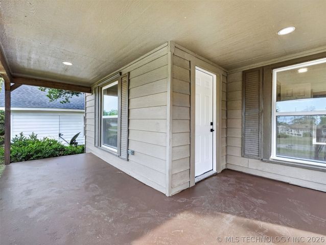316 E 5th Street, Claremore, OK 74017