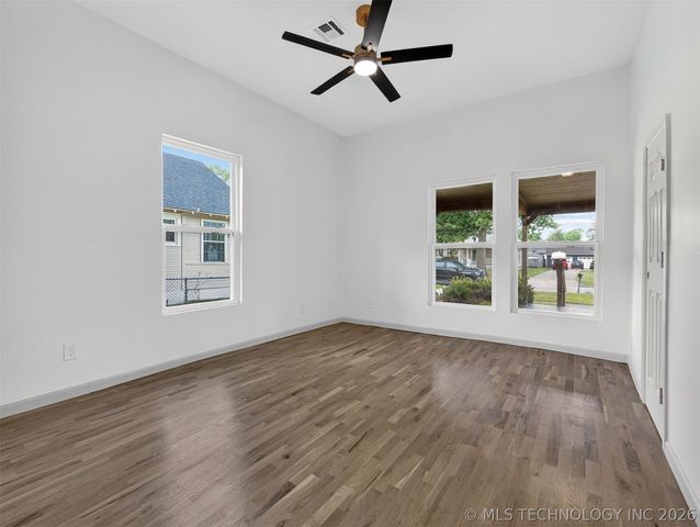 316 E 5th Street, Claremore, OK 74017