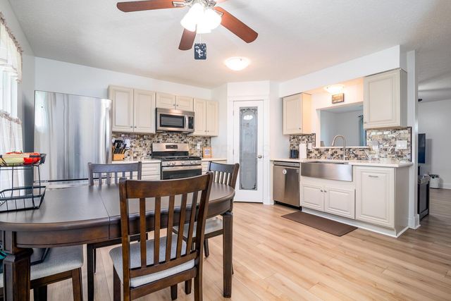 155 Walnut Creek Drive, Commercial Point, OH 43116