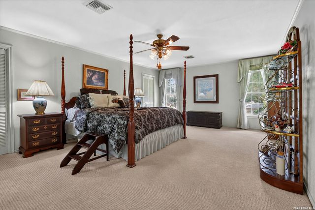 1706 Whitehaven, San Antonio, TX 78232