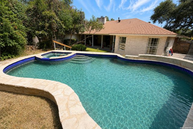 1706 Whitehaven, San Antonio, TX 78232