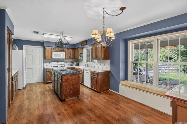 1706 Whitehaven, San Antonio, TX 78232