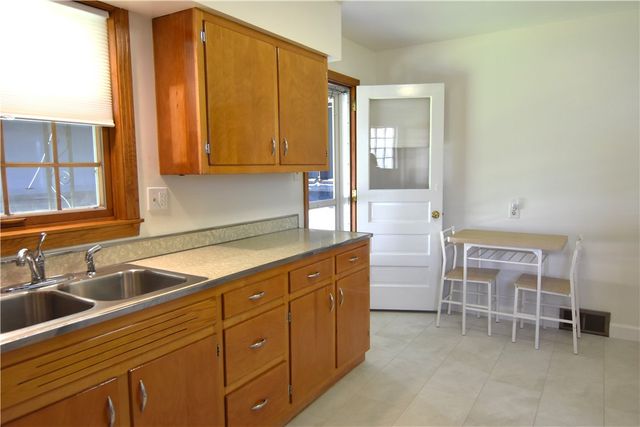 4204 Vistaview St, West Mifflin, PA 15122
