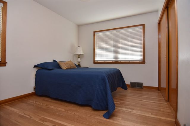 4204 Vistaview St, West Mifflin, PA 15122
