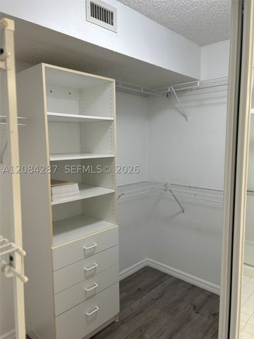 2541 N Nob Hill Rd 109, Sunrise, FL 33322