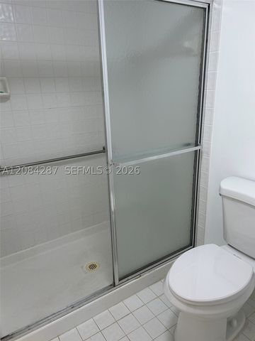 2541 N Nob Hill Rd 109, Sunrise, FL 33322