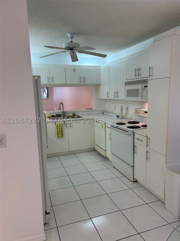 2541 N Nob Hill Rd 109, Sunrise, FL 33322