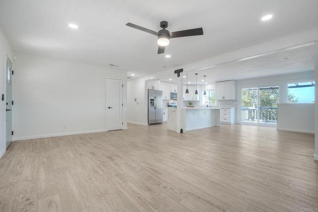 2449 Primrose Ave, Vista, CA 92083