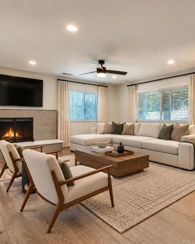 2449 Primrose Ave, Vista, CA 92083