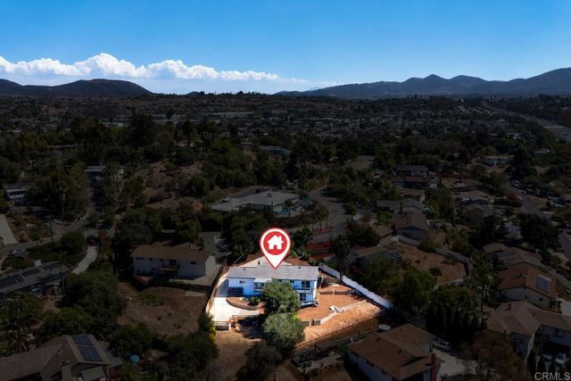 2449 Primrose Ave, Vista, CA 92083