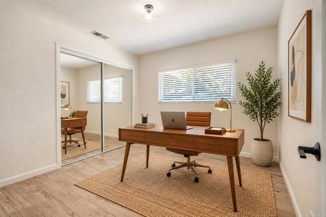 2449 Primrose Ave, Vista, CA 92083