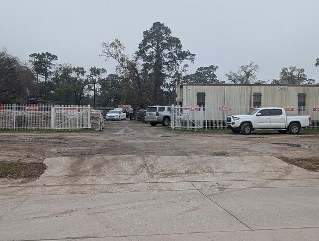 3347 Pinemont Drive, Houston, TX 77018