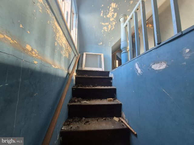 3806 PARKSIDE DR, Baltimore, MD 21206