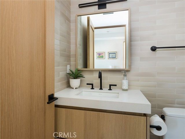 230 The Strand, Hermosa Beach, CA 90254