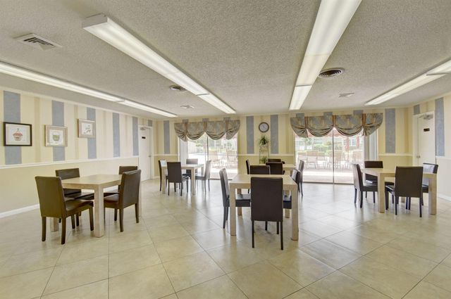 11 Willowbrook Lane 204, Delray Beach, FL 33446
