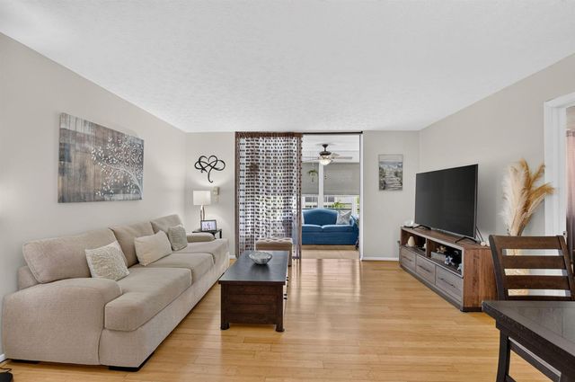 11 Willowbrook Lane 204, Delray Beach, FL 33446