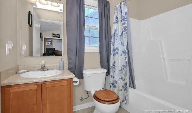 5913 Blue Sky Lane, Hope Mills, NC 28348