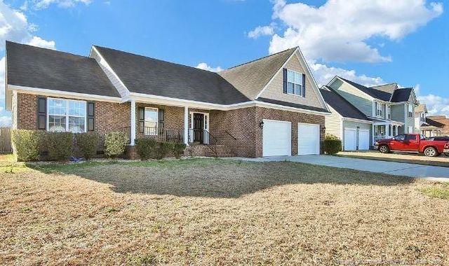 5913 Blue Sky Lane, Hope Mills, NC 28348