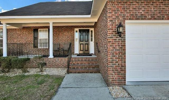 5913 Blue Sky Lane, Hope Mills, NC 28348