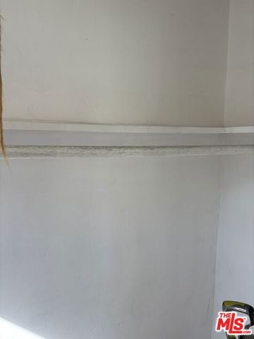 10210 S Manhattan Place, Los Angeles, CA 90047