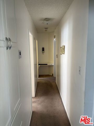 10210 S Manhattan Place, Los Angeles, CA 90047