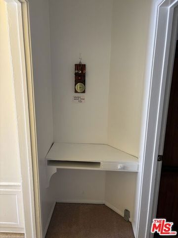 10210 S Manhattan Place, Los Angeles, CA 90047