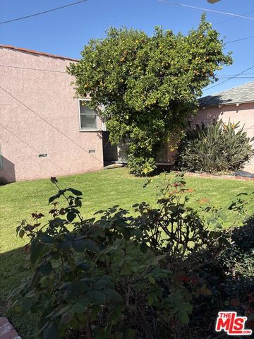 10210 S Manhattan Place, Los Angeles, CA 90047