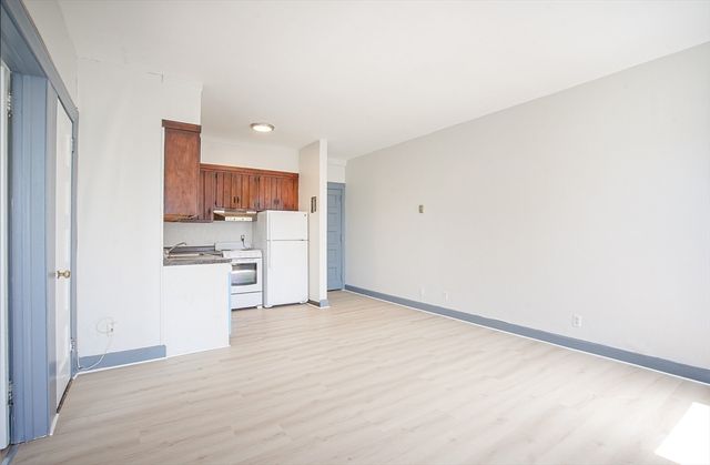 140 Chestnut St 516, Springfield, MA 01103