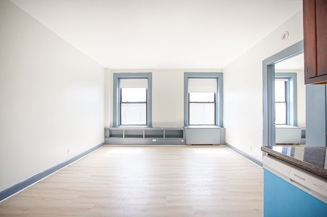 140 Chestnut St 516, Springfield, MA 01103