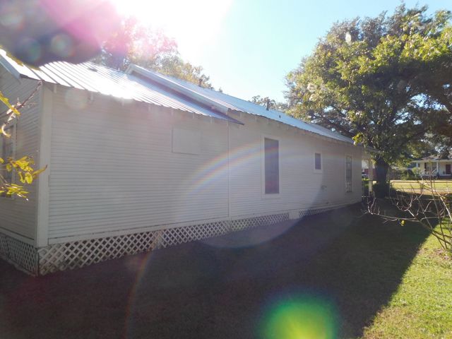 201 NW 4TH Street, Springhill, LA 71075