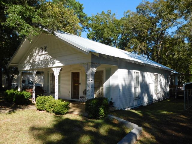 201 NW 4TH Street, Springhill, LA 71075