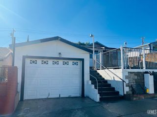 407 E Street, Taft, CA 93268