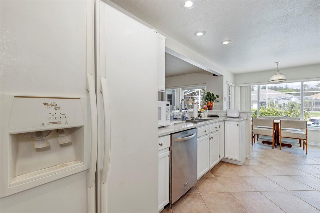 Image 15 of property listing at 3556 AMACA CIRCLE, Orlando, FL 32837