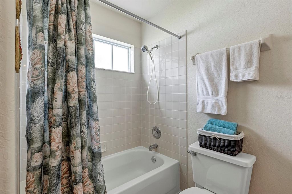 Image 31 of property listing at 3556 AMACA CIRCLE, Orlando, FL 32837