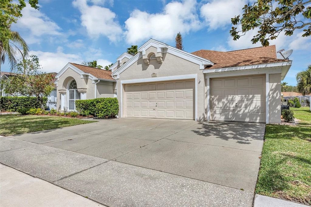 Image 5 of property listing at 3556 AMACA CIRCLE, Orlando, FL 32837