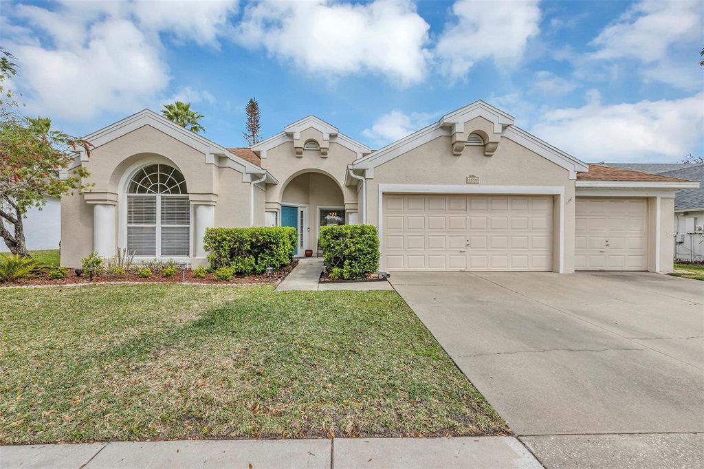Image 6 of property listing at 3556 AMACA CIRCLE, Orlando, FL 32837