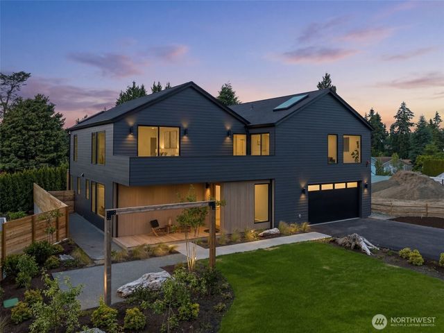 18636 2nd Avenue SW, Normandy Park, WA 98166