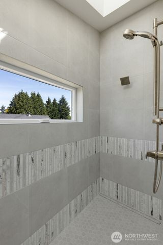 18636 2nd Avenue SW, Normandy Park, WA 98166