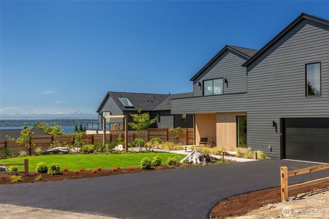 18636 2nd Avenue SW, Normandy Park, WA 98166