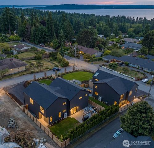 18636 2nd Avenue SW, Normandy Park, WA 98166