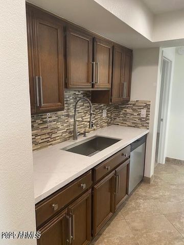 6621 E Kelton Lane, Scottsdale, AZ 85254