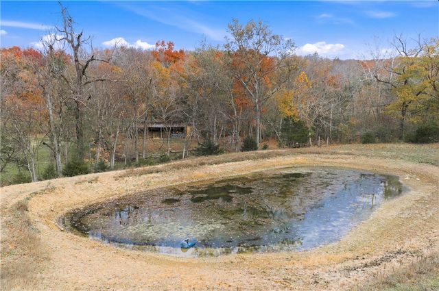 12825 E Wallin Mountain Road, West Fork, AR 72774